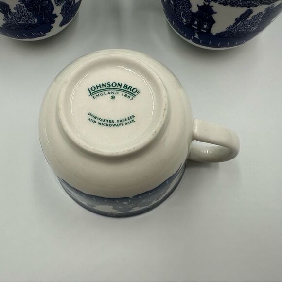 EUC! Vintage Johnson Brothers Blue Willow Teacups Set of 6 - Picture 3 of 8